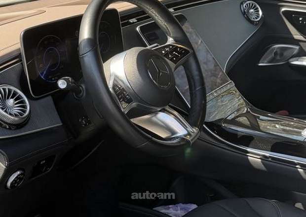 Mercedes-Benz EQE SUV AMG