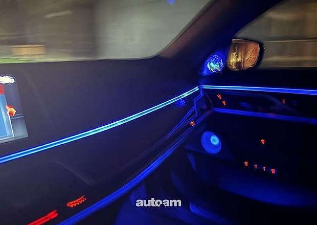 BMW 740 2016 — լուսանկար 9