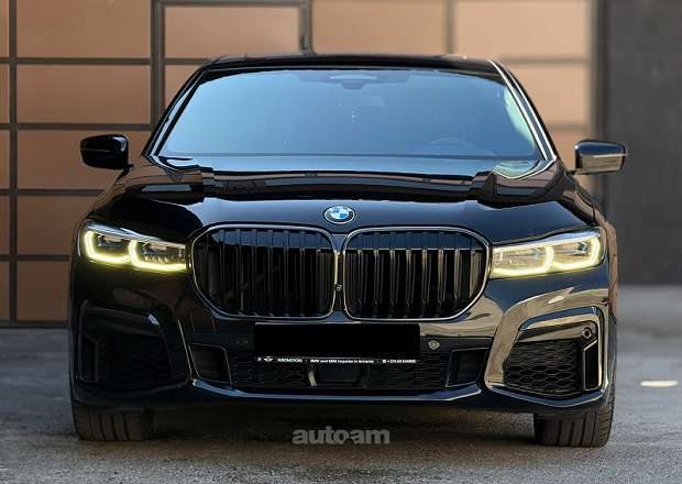 BMW 750