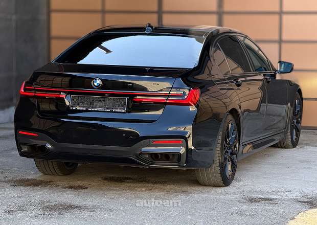 BMW 750