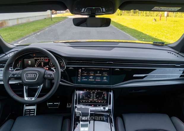 Audi RSQ8