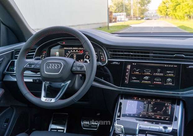 Audi RSQ8