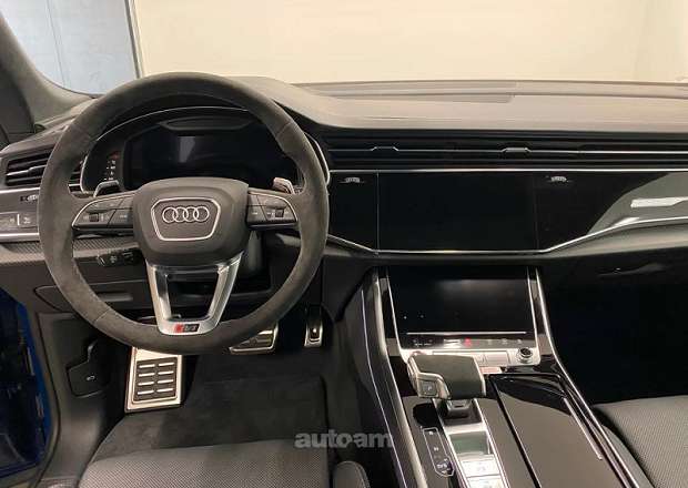 Audi RSQ8