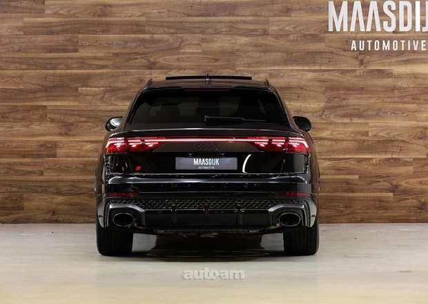 Audi RSQ8