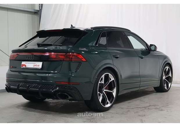 Audi RSQ8