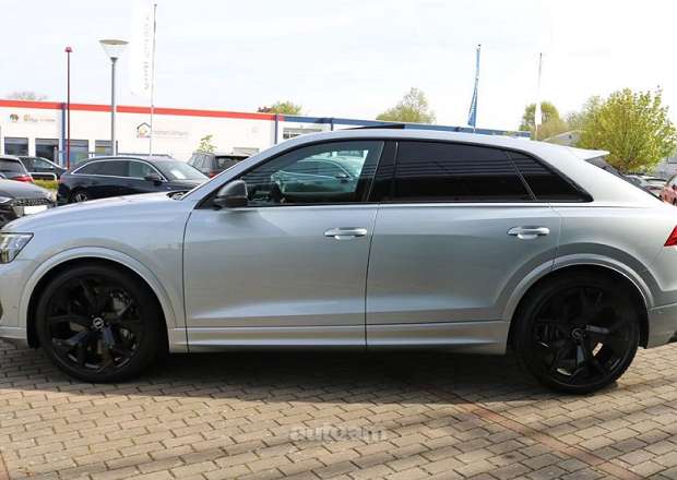 Audi RSQ8