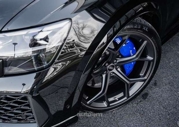 Audi RSQ8
