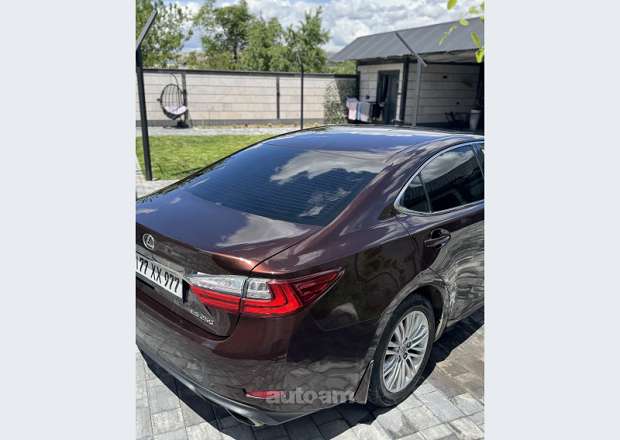 Lexus ES 250