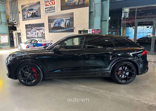 Audi RSQ8