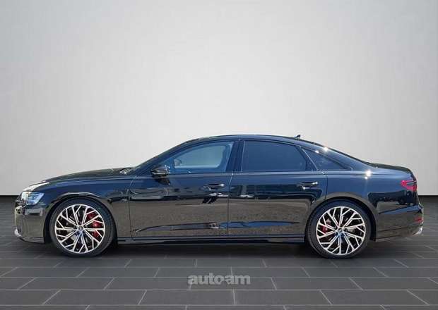 Audi S8/R8