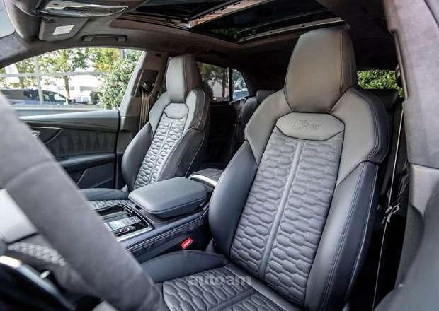 Audi RSQ8