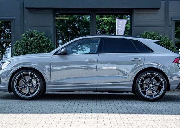 Audi RSQ8