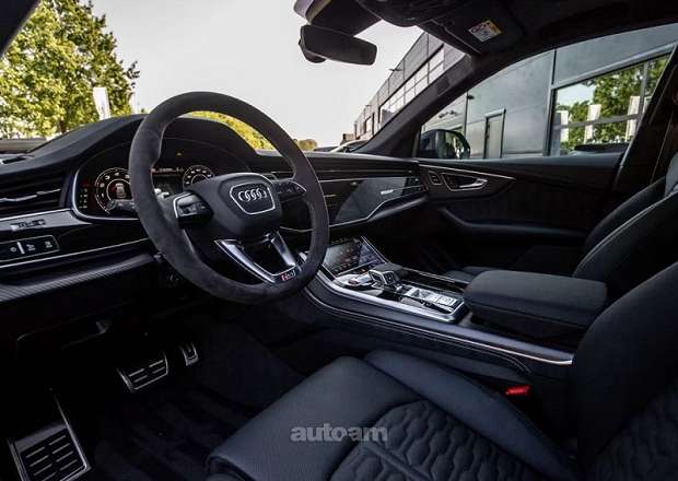 Audi RSQ8