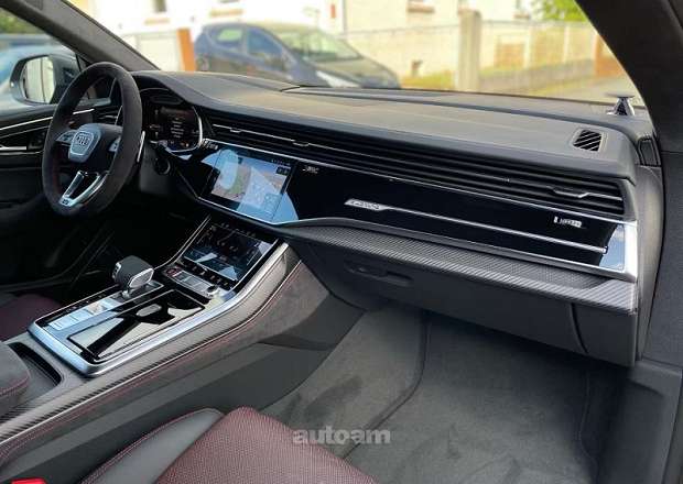 Audi RSQ8