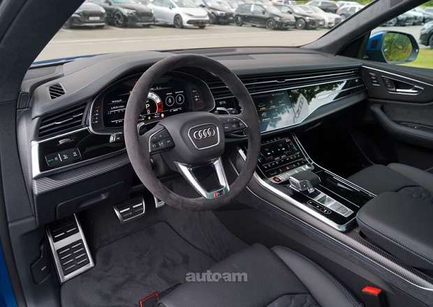Audi RSQ8