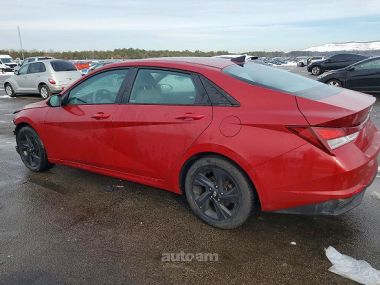 Hyundai Elantra  2022 