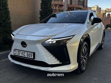 Lexus RZ 300  2024 