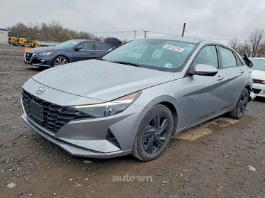 Hyundai Elantra  2020 