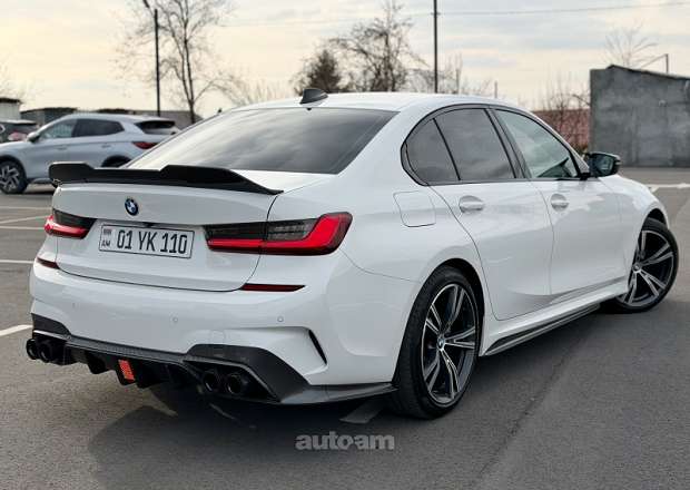 BMW 330