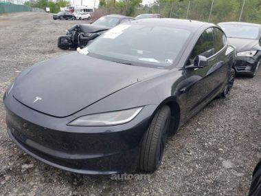 Tesla Model 3  2024 