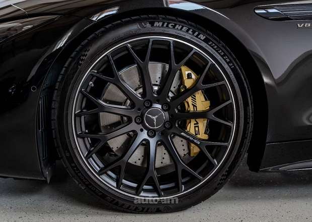 Mercedes-Benz SL 63 AMG