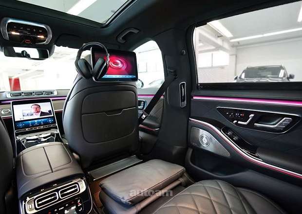 Mercedes-Benz S 500