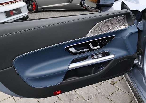 Mercedes-Benz SL 63 AMG
