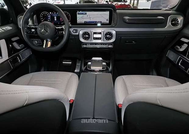 Mercedes-Benz G 500