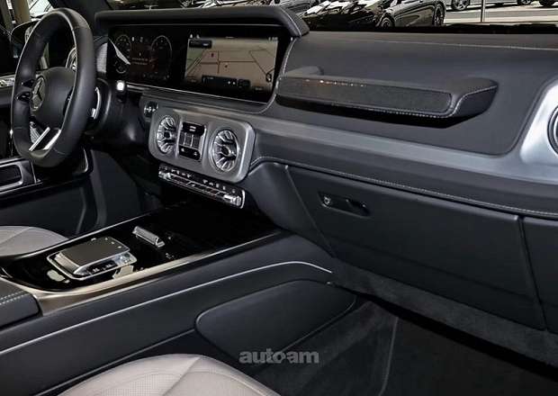 Mercedes-Benz G 500