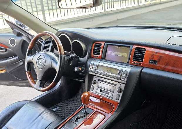 Lexus SC 430