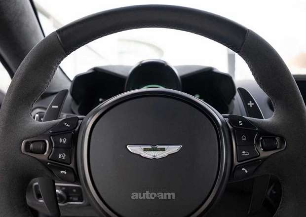 Aston Martin V8 Vantage