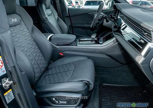 Audi RSQ8