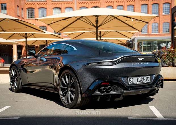 Aston Martin V8 Vantage