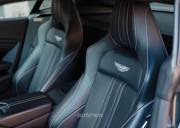 Aston Martin V8 Vantage