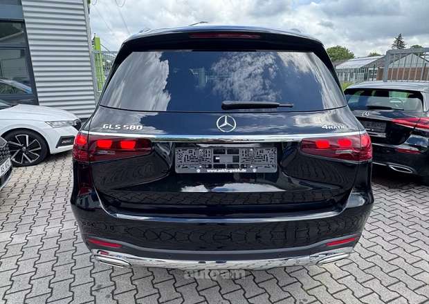Mercedes-Benz GLS 500