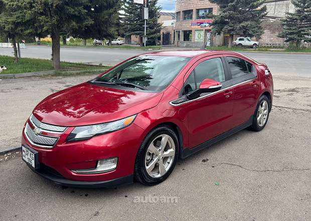 Chevrolet Volt 2013 — photo 2
