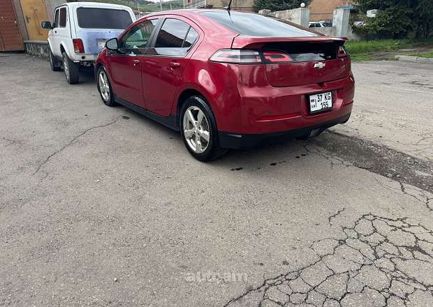 Chevrolet Volt 2013 — photo 4