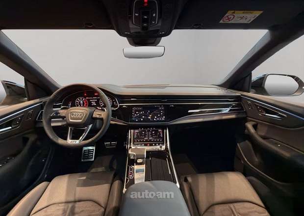 Audi RSQ8
