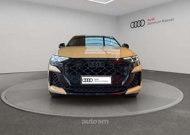 Audi RSQ8
