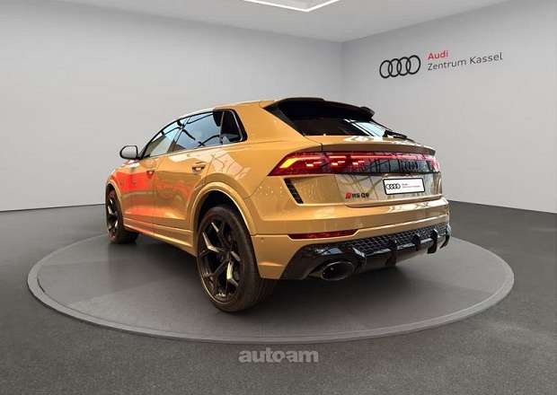 Audi RSQ8