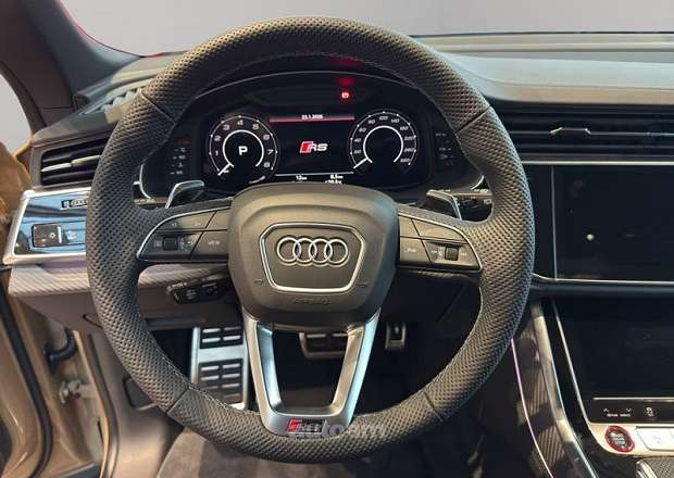 Audi RSQ8