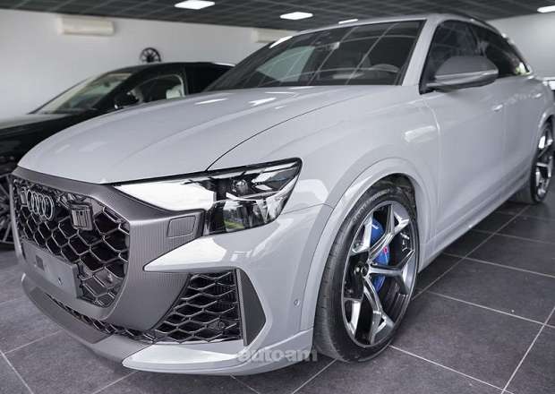 Audi RSQ8