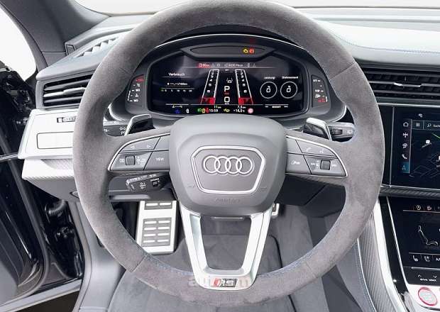Audi RSQ8