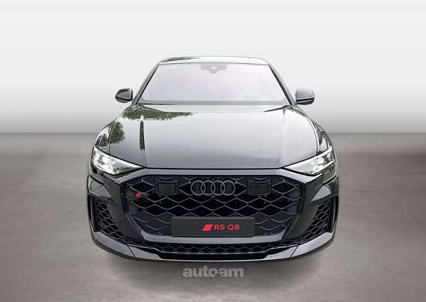Audi RSQ8