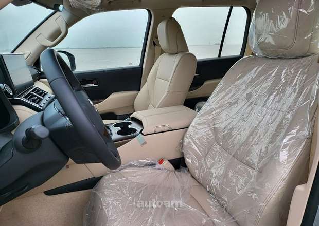 Toyota Land Cruiser 300