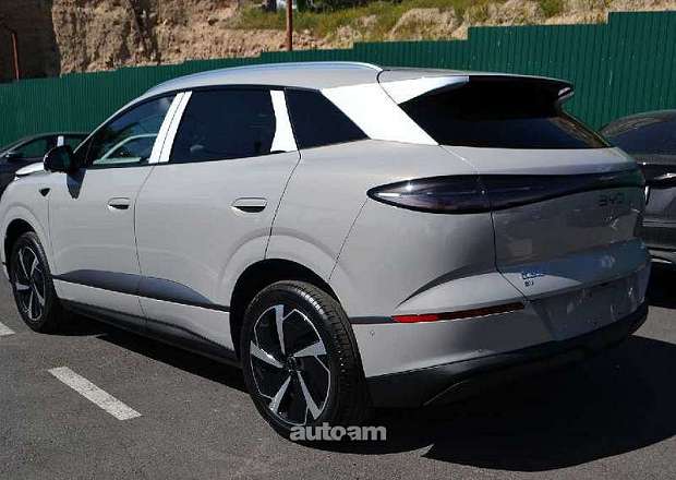 BYD SEA Lion 06