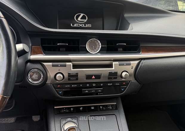 Lexus ES 250