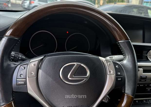 Lexus ES 250