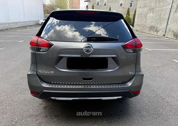 Nissan Rogue