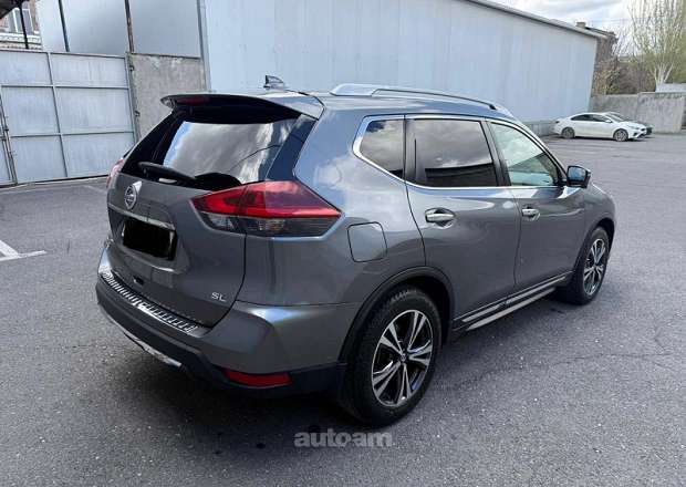 Nissan Rogue